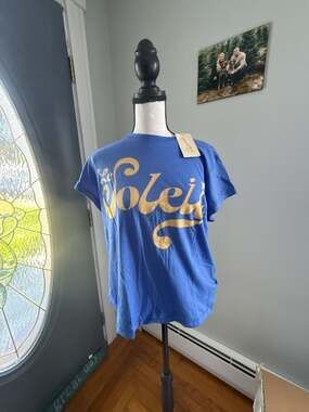 Universal Thread Blue Short Sleeve Tee with Gold Script